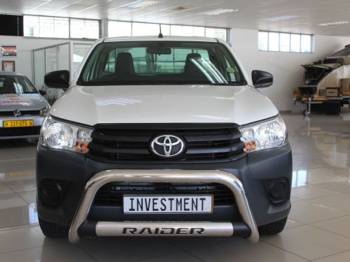 Toyota Hilux 2.0 VVTI in Namibia