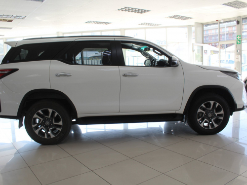 Toyota Fortuner in Namibia