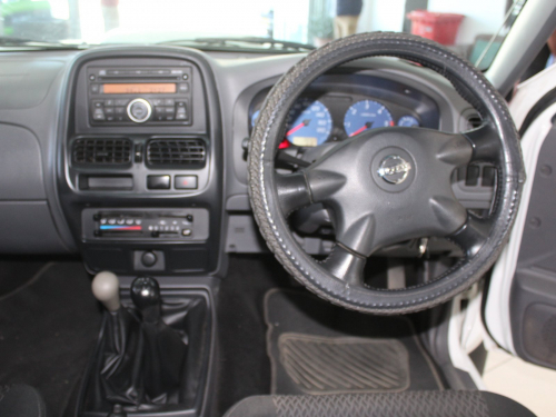 Nissan Nissan Np300 in Namibia