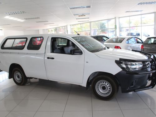 Toyota Hilux 2.0 VVTI in Namibia