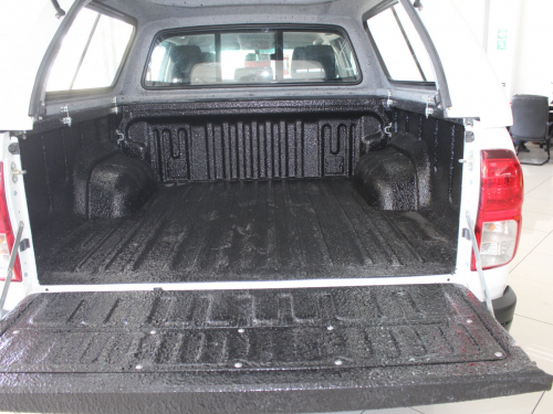 Toyota Hilux 2.4 GD6 DC 4x4 in Namibia