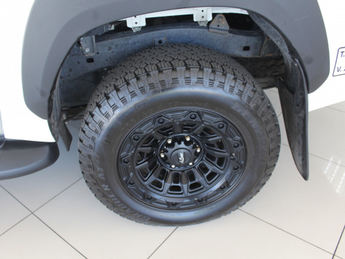 Toyota Hilux 2.4 GD6 DC 4x4 in Namibia