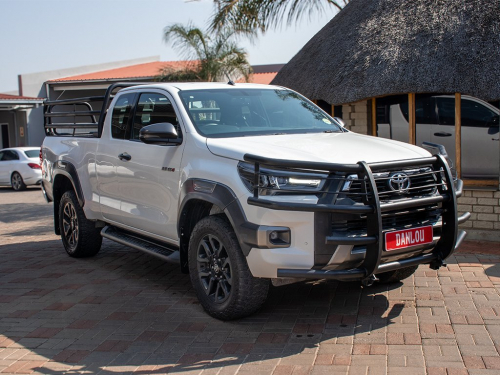 Toyota Hilux XC 2.8 GD-6 4X4 A/T LGD in Namibia