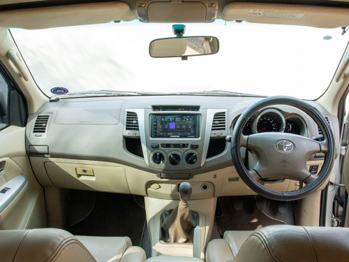 Toyota Fortuner 3.0 D4D R/B 4X2 in Namibia