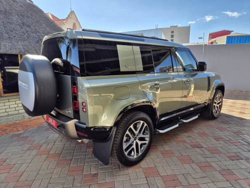 Land Rover Defender 110 D300 HSE X-Dynamic in Namibia