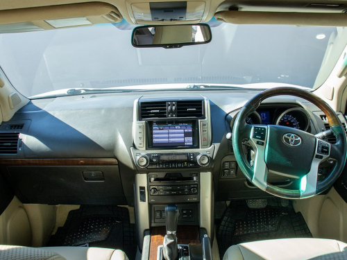Toyota Prado 3.0 TDi VX in Namibia
