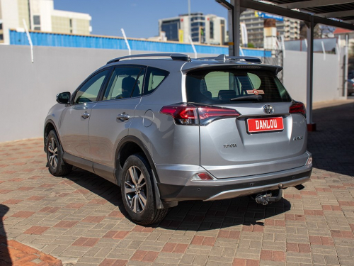 Toyota Rav 4 2.0 GX in Namibia