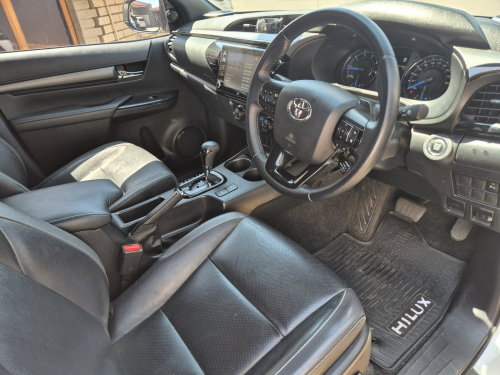 Toyota Hilux 2.8 GD6 LEGEND RS D/CAB AT 4X2 in Namibia