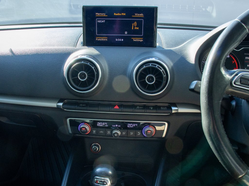 Audi A3 Sportback 1.8T FSI SE Stronic in Namibia