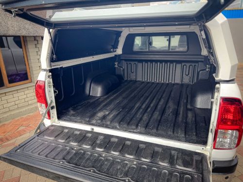 Toyota Hilux 2.4 GD-6 RB in Namibia