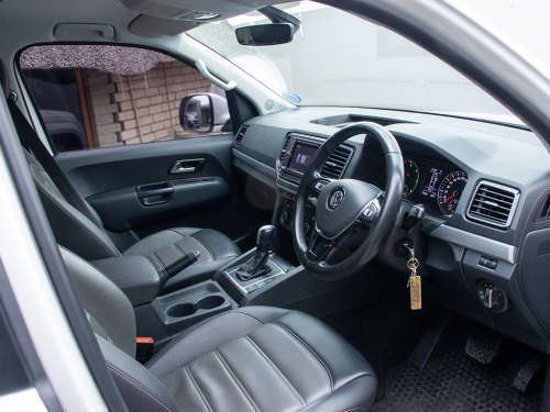 Volkswagen Amarok 2.0 D/C H/Line 4Mot A/T in Namibia