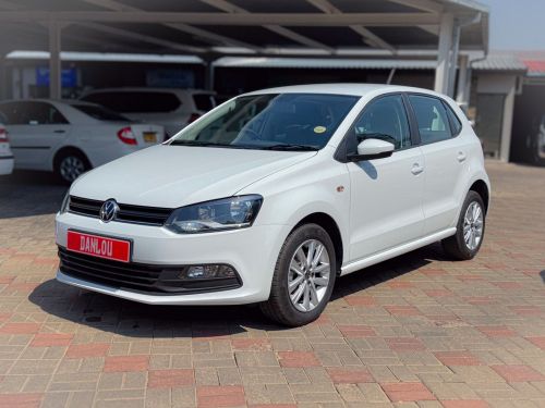 Volkswagen Polo 1.6 A/T C/Line in Namibia