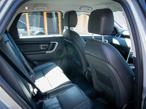 Land Rover Discovery Sport 2.0 Si4 SE in Namibia
