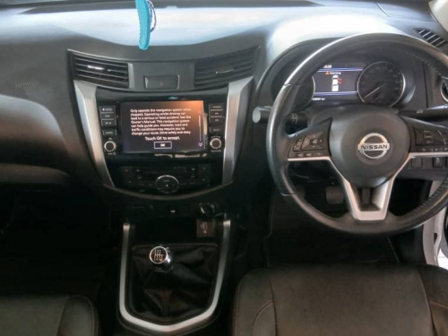 Nissan Navara 2.5LE Plus 4x4 D/C M/T in Namibia