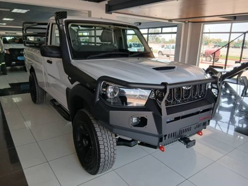 Mahindra S4 4x4 S/C Pik Up in Namibia