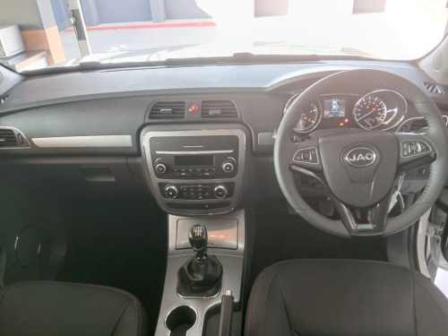 JAC T8 2.0d Comfort 4x2 D/C M/T in Namibia