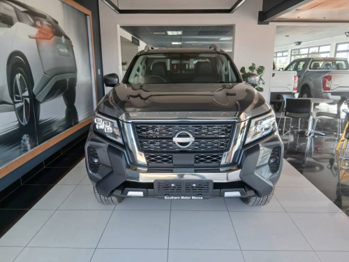 Nissan Navara 2.5d LE Plus 4x4 D/C A/T in Namibia