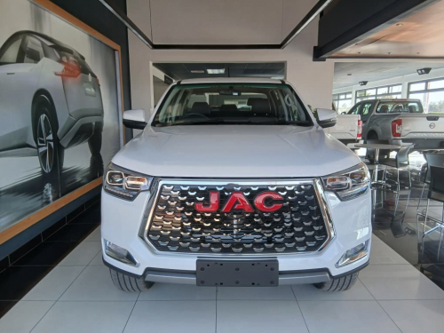 JAC T8 2.0d lux 4x2 D/C M/T in Namibia