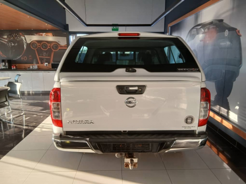 Nissan Navara 2.3d 4x4 D/C M/T in Namibia