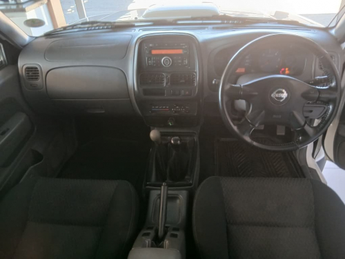 Nissan Hardbody NP300 2.5d 4x4 D/C in Namibia