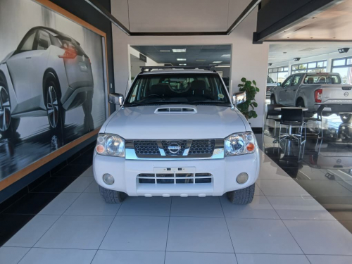 Used Nissan Hardbody NP300 2.5d 4x4 D/C for sale in Mariental