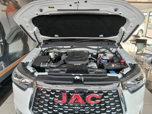 JAC T8 2.0 CTI SuperLux in Namibia