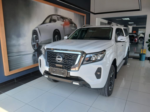 New Nissan Navara 2.5D LE Plus 4x4 D/C A/T for sale in Mariental