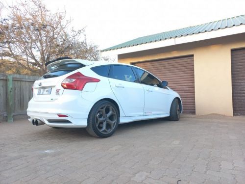 Ford Focus ST in Namibia