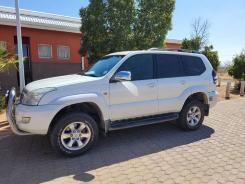 Toyota Land Cruser Prado 3.0 V6 VX in Namibia