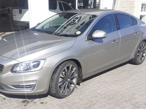 Volvo S60 T6 Geartronic Elite in Namibia