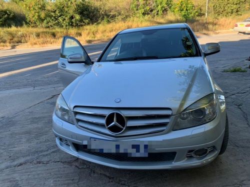 Mercedes-Benz C250 2.5 V6 in Namibia