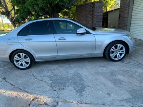 Mercedes-Benz C250 2.5 V6 in Namibia