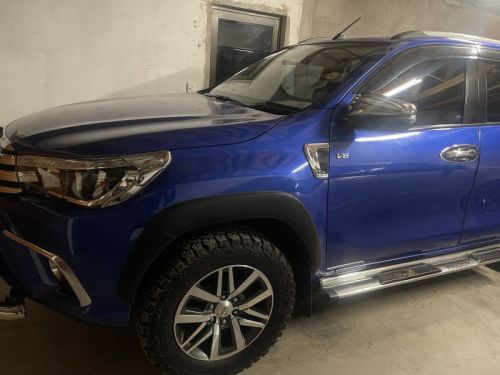 Toyota Hilux 4.0 V6 in Namibia