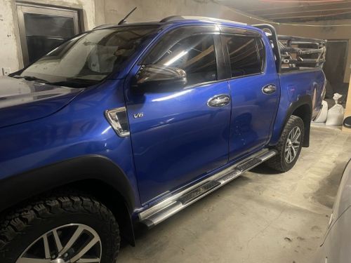 Toyota Hilux 4.0 V6 in Namibia