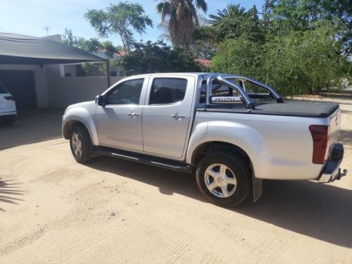 Isuzu KB300 3.0 D-teq in Namibia