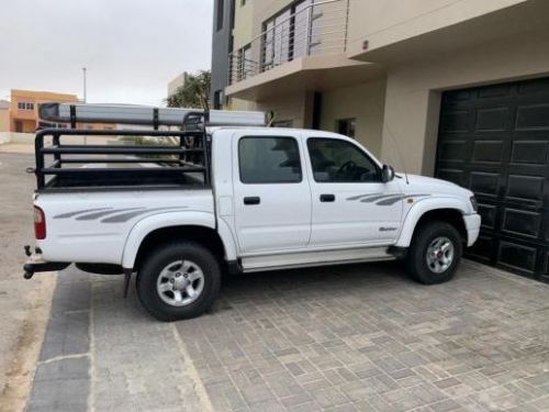Toyota Hilux Raider 4x4 in Namibia