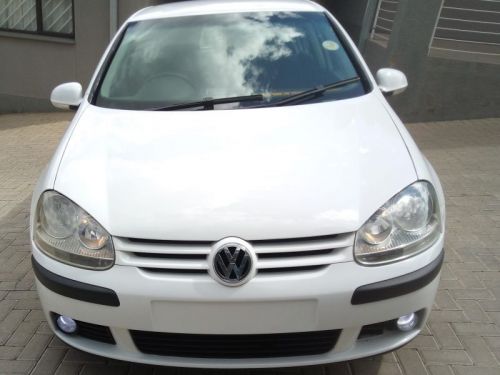 Volkswagen Golf 5,1.6 in Namibia