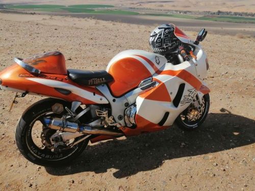 Suzuki Hayabusa gsx1300r in Namibia