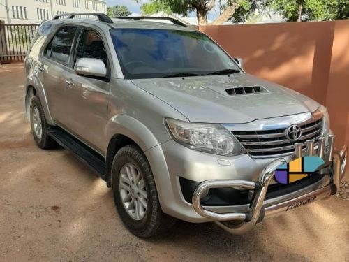 Toyota Fortuner 3L D4D 4X4 in Namibia