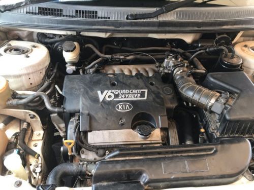 Kia Carnival 2.5 V6 LS in Namibia