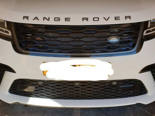 Land Rover Range Rover Velar SV Autobiography 5.0 Supercharghed V8 in Namibia