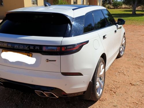 Land Rover Range Rover Velar SV Autobiography 5.0 Supercharghed V8 in Namibia