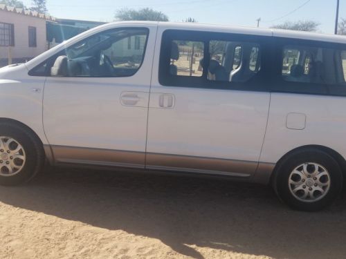 Hyundai H1 2.4 petrol in Namibia
