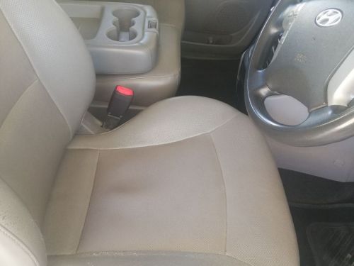 Hyundai H1 2.4 petrol in Namibia