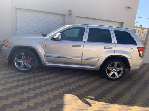 Jeep Grand Cherokee SRT 8 in Namibia