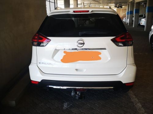 Nissan X-trail 2.5 Tekna CVT 7 seater in Namibia