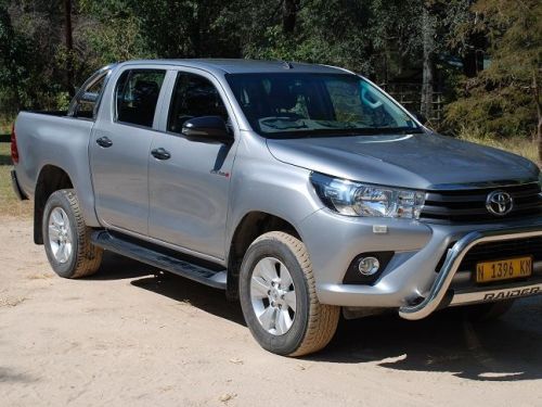 Toyota Hilux 2,4GD6 4x4 D/Cab in Namibia