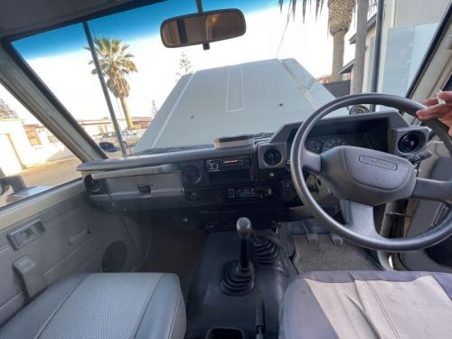 Toyota LAND CRUISER 4.2L in Namibia