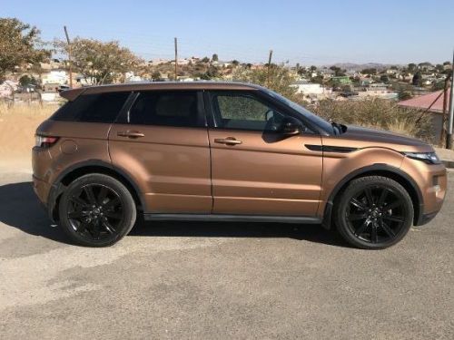 Land Rover Range Rover 2.0 Si4 Dynamic in Namibia