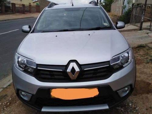 Renault Sandero T900 in Namibia
